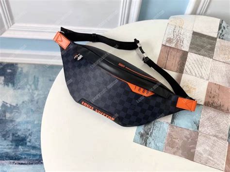 louis vuitton marsupio|louis vuitton discovery bumbag.